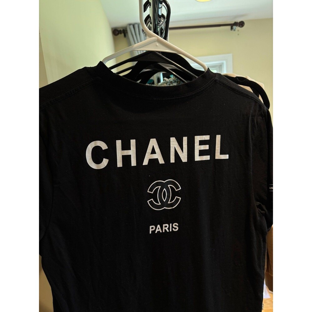 BLACK T-shirt black Chanel like new M size